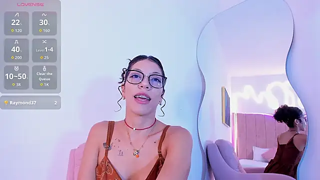 LyraRose online show from 09.08.25