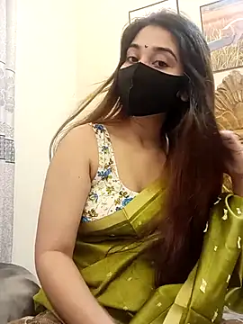 Snapshot of midnightmuse-03 chatting on 10.01.25 midnightmuse-03 online show from 10.01.25