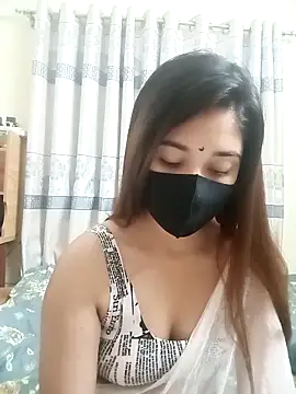 Snapshot of midnightmuse-03 chatting on 10.04.25 midnightmuse-03 online show from 10.04.25