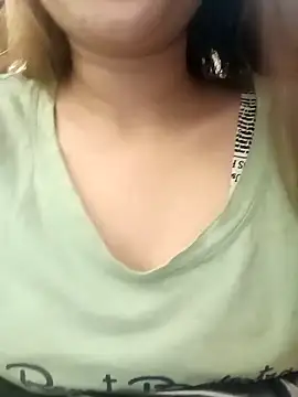 Snapshot of midnightmuse-03 chatting on 10.07.25 midnightmuse-03 online show from 10.07.25