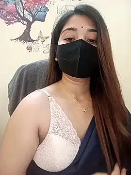 Snapshot of midnightmuse-03 chatting on 10.18.25 midnightmuse-03 online show from 10.18.25