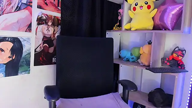 VeronicaSaenzx online show from 10.31.25