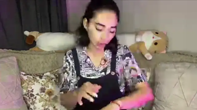 TAG MIGGI online show from 10.04.25