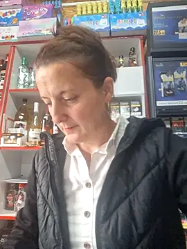 Fluturas2 online show from 10.14.25