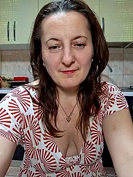 Fluturas2 online show from 11.20.25