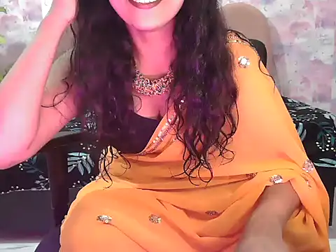 Snapshot of shaalu_sharma chatting on 09.21.25 shaalu sharma online show from 09.21.25