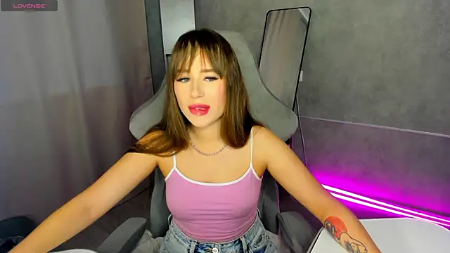 Amy BaiLis online show from 09.15.25