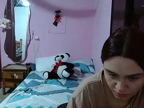 ScarlethG online show from 09.28.25