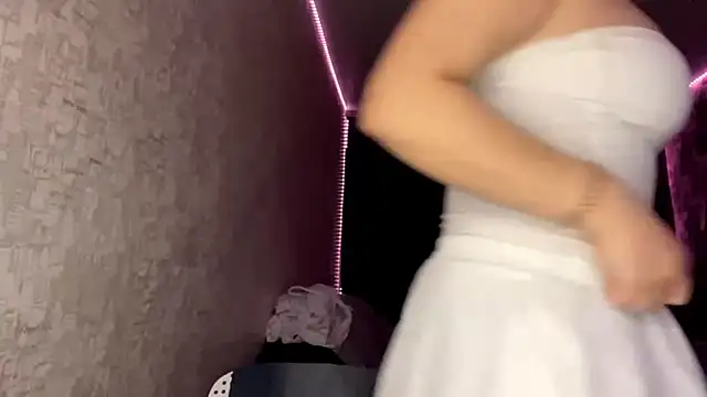 SwiiSweet online show from 10.24.25