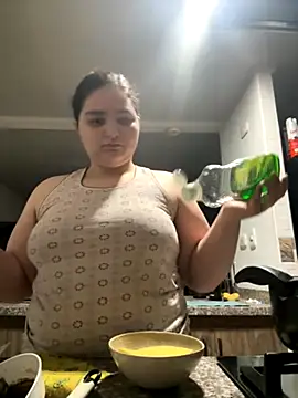 Snapshot of PortuPAWG chatting on 11.20.25 PortuPAWG online show from 11.20.25