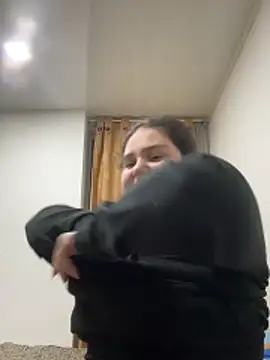 Snapshot of PortuPAWG chatting on 11.29.25 PortuPAWG online show from 11.29.25