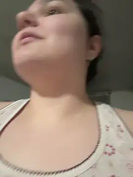 Snapshot of PortuPAWG chatting on 12.17.25 PortuPAWG online show from 12.17.25