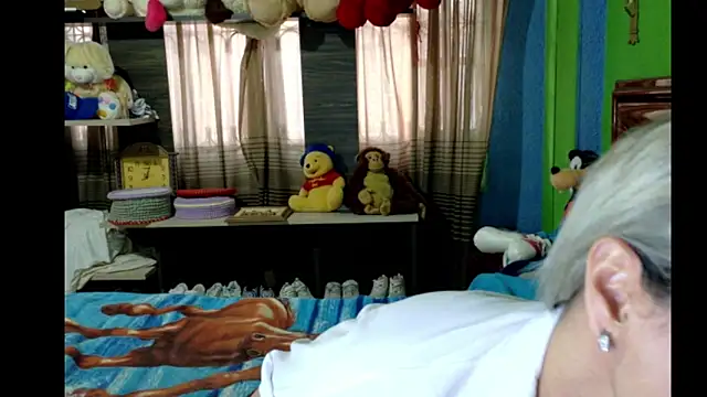  Charlize theron  online show from 03.20.26