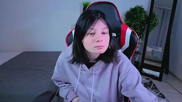 EllinEverly online show from 04.15.26