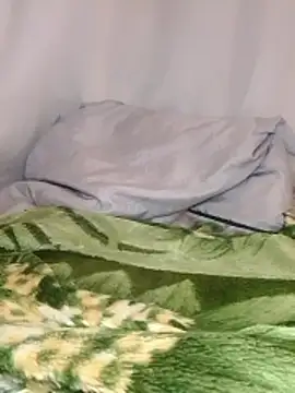 Snapshot of _lumari chatting on 11.02.25 lumari online show from 11.02.25