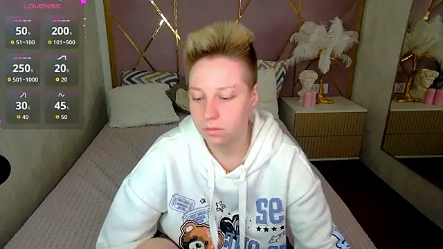 AlexandraGreen online show from 09.27.25