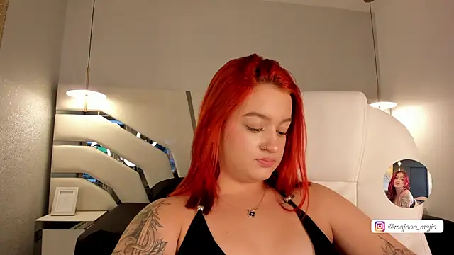 Julieth Rojas online show from 09.11.25