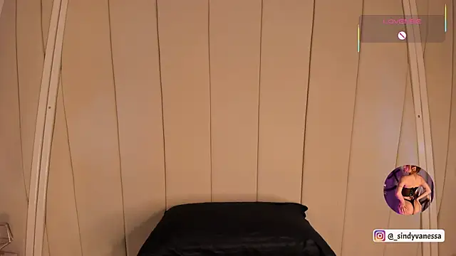 Snapshot of Alison_Ivannova chatting on 10.16.25 Alison Ivannova online show from 10.16.25