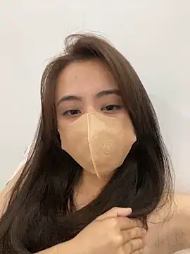 Snapshot of Mochi21 chatting on 10.28.25 Mochi21 online show from 10.28.25