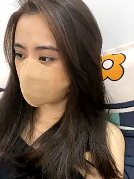 Snapshot of Mochi21 chatting on 10.30.25 Mochi21 online show from 10.30.25