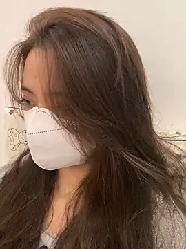 Snapshot of Mochi21 chatting on 11.10.25 Mochi21 online show from 11.10.25