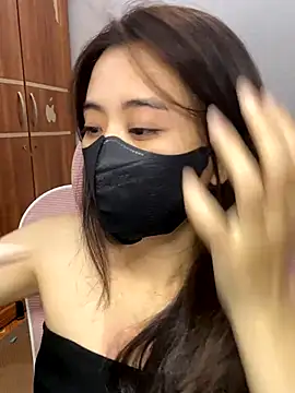 Mochi21 online show from 11.18.25