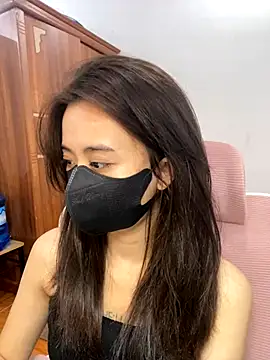 Mochi21 online show from 11.21.25