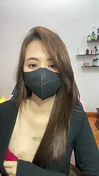 Snapshot of Mochi21 chatting on 02.18.26 Mochi21 online show from 02.18.26