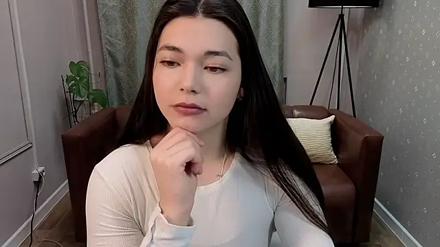 Snapshot of Albi_Glow chatting on 11.16.25 Albi Glow online show from 11.16.25