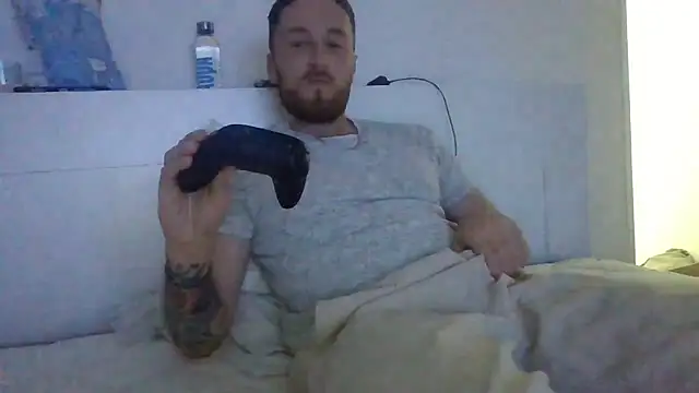 Snapshot of Keviios chatting on 09.19.25 Keviios online show from 09.19.25