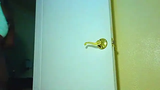 CinnaCakesss online show from 11.29.25