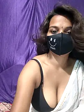 cutie pei002 online show from 10.31.25