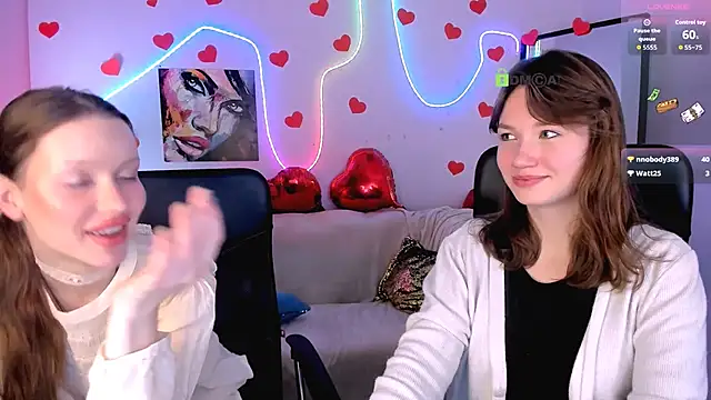 Snapshot of khloebeauty chatting on 02.14.26 khloebeauty online show from 02.14.26