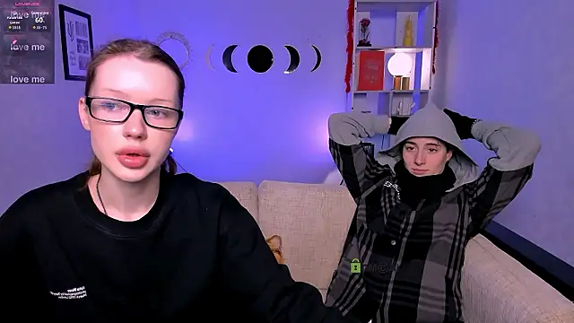 Snapshot of khloebeauty chatting on 02.28.26 khloebeauty online show from 02.28.26