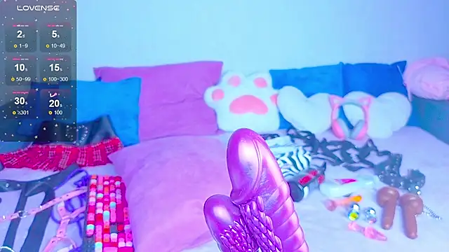 KittySweetness online show from 11.05.25