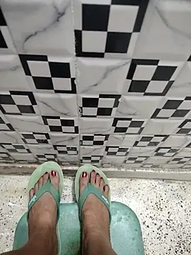 Snapshot of meenu_bhabhi547 chatting on 10.22.25 meenu bhabhi547 online show from 10.22.25