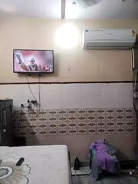 Snapshot of meenu_bhabhi547 chatting on 10.30.25 meenu bhabhi547 online show from 10.30.25