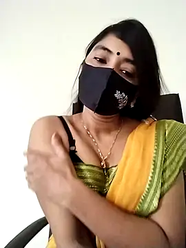 Snapshot of Puja-Rane chatting on 10.02.25 Puja-Rane online show from 10.02.25