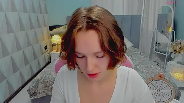 Hellena Here online show from 09.23.25