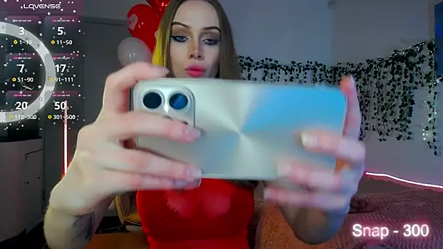 EvaLone1 online show from 02.13.26