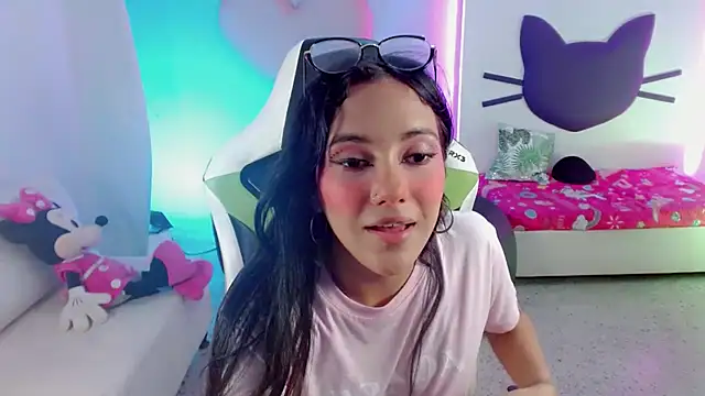 mishel hott online show from 09.19.25
