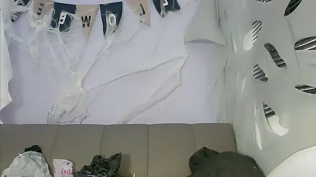 Snapshot of mishel_hott chatting on 10.30.25 mishel hott online show from 10.30.25