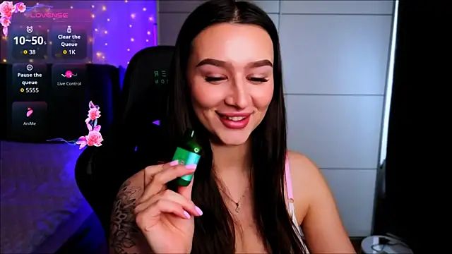 Veronica Larsson online show from 02.20.26