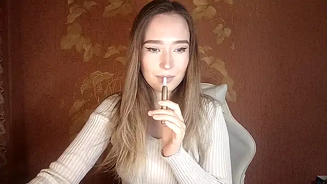 Awora Wolf online show from 11.10.25