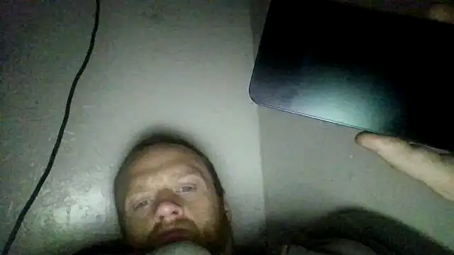 Snapshot of Hurri21 chatting on 11.17.25 Hurri21 online show from 11.17.25