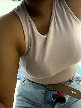 Snapshot of Rizos_hot_official chatting on 10.26.25 Rizos hot official online show from 10.26.25