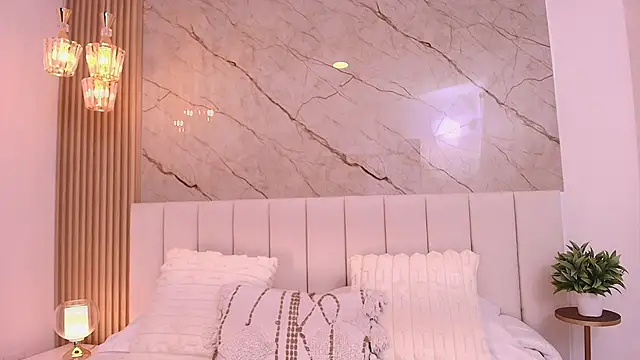 Snapshot of GraceMontgomery chatting on 10.08.25 GraceMontgomery online show from 10.08.25