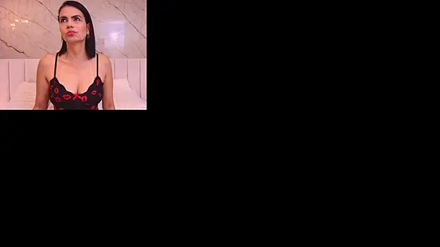 Snapshot of GraceMontgomery chatting on 10.23.25 GraceMontgomery online show from 10.23.25