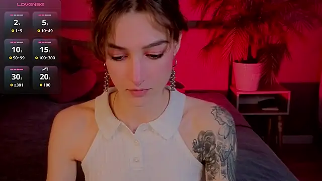 Snapshot of __grace__ chatting on 09.30.25 grace online show from 09.30.25