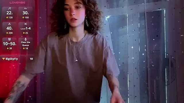 Snapshot of __grace__ chatting on 10.07.25 grace online show from 10.07.25